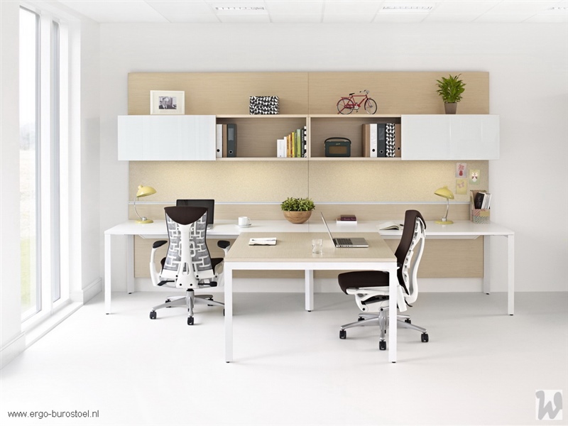 22 HermanMiller Embody